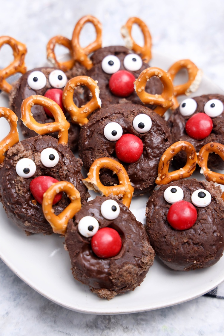 reindeer mini donuts on a marble table