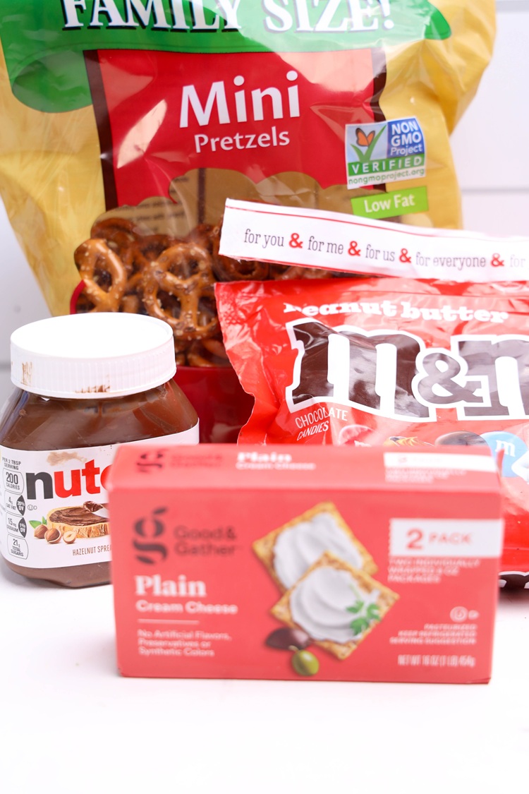 reindeer nutella dip ingredients