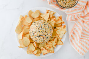 everything bagel cheese ball