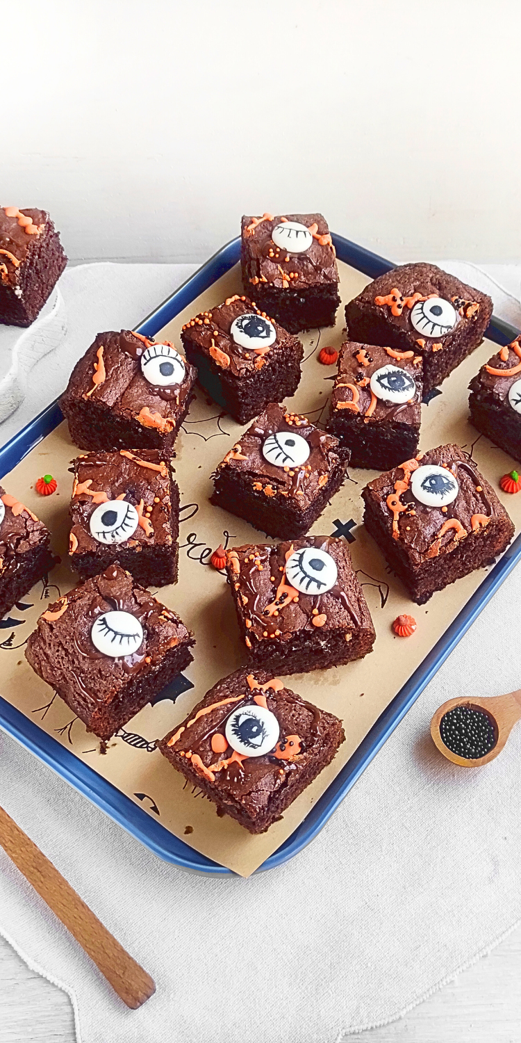 halloween eyeball brownies