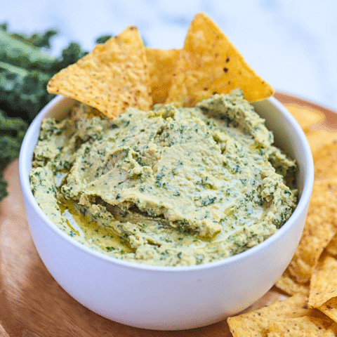 roasted garlic kale hummus header image